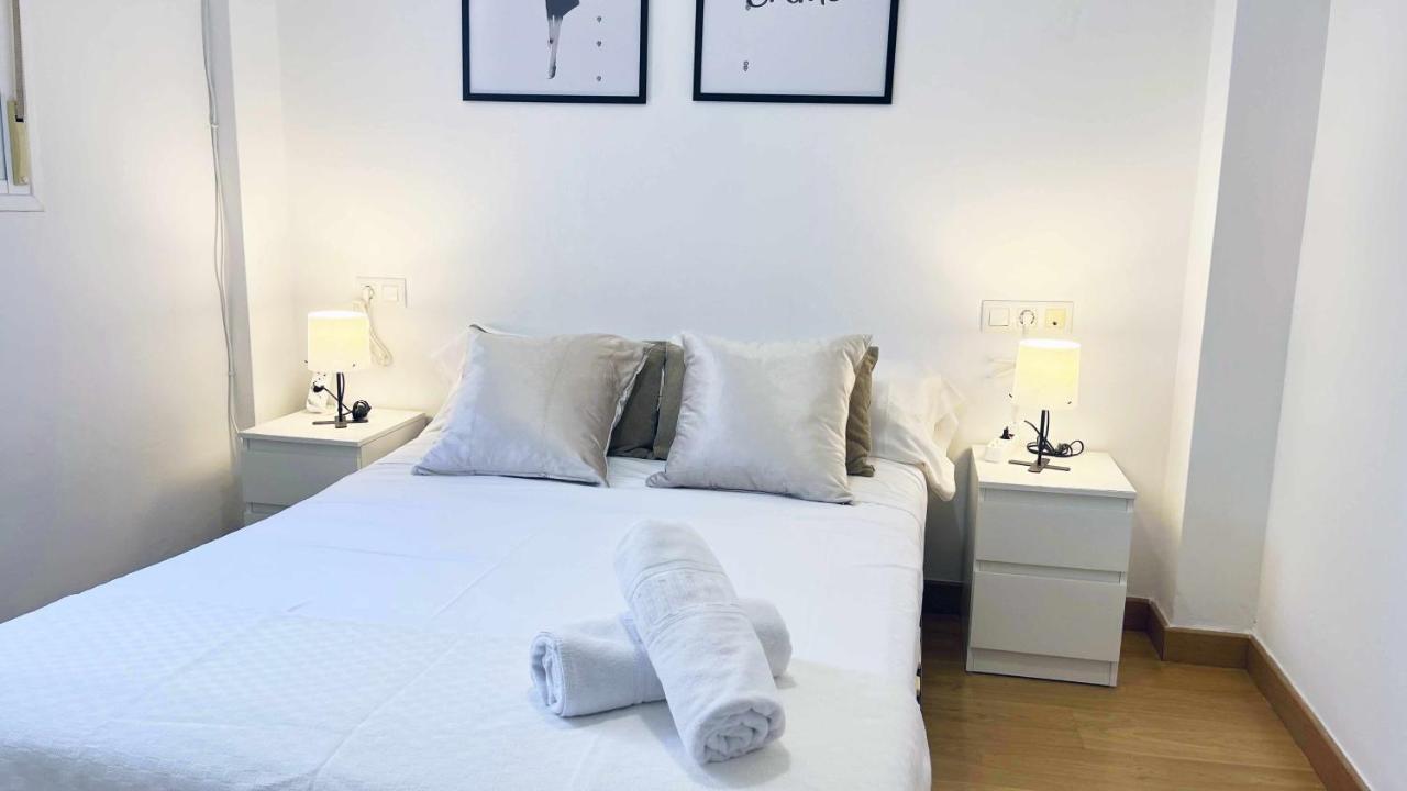 Апартаменты Maravilloso Apartamento Centro Малага Экстерьер фото